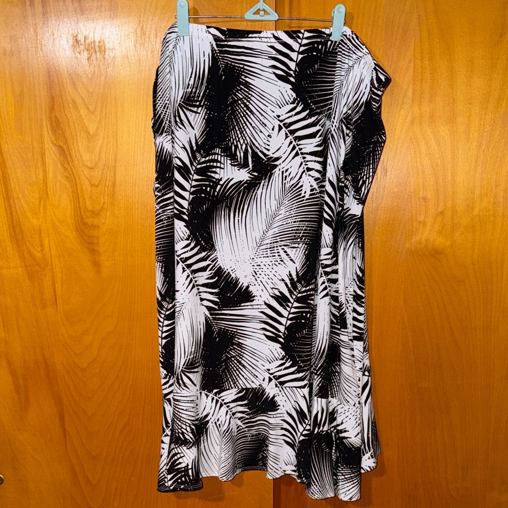Ruby Rd. Black and White High-Low Skirt - Picture 3 of 3